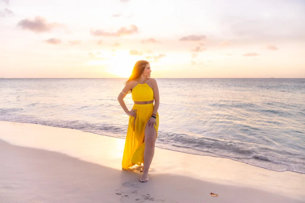 gallery-stephanie-solo-1.webp — Sunset Photoshoot Aruba | Aruba Sunset Photos